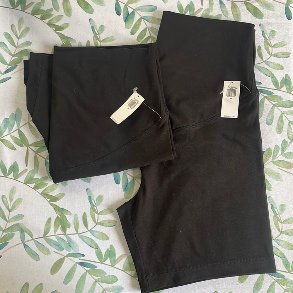 Old Navy MATERNITY Biker Shorts 2 Pack
